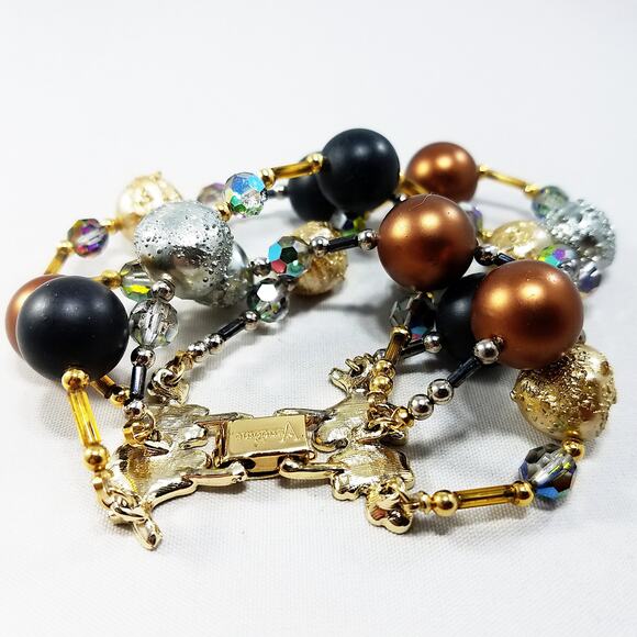 Vintage Vendome 4-Strand Beaded Bracelet Crystals Satin Glass Gold Clasp 7.5" - Picture 3 of 10